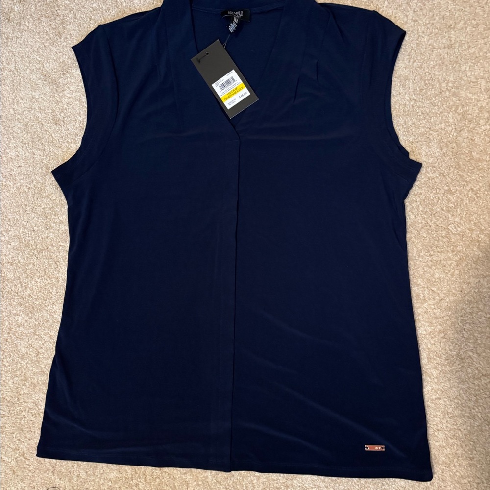 Lovely navy sleeveless top. Jones NY. NWT. Size M